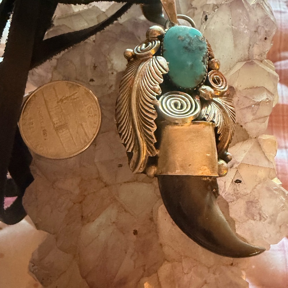 SOLD 💕💕Turquoise and silver Pendant Necklace - Picture 4 of 5
